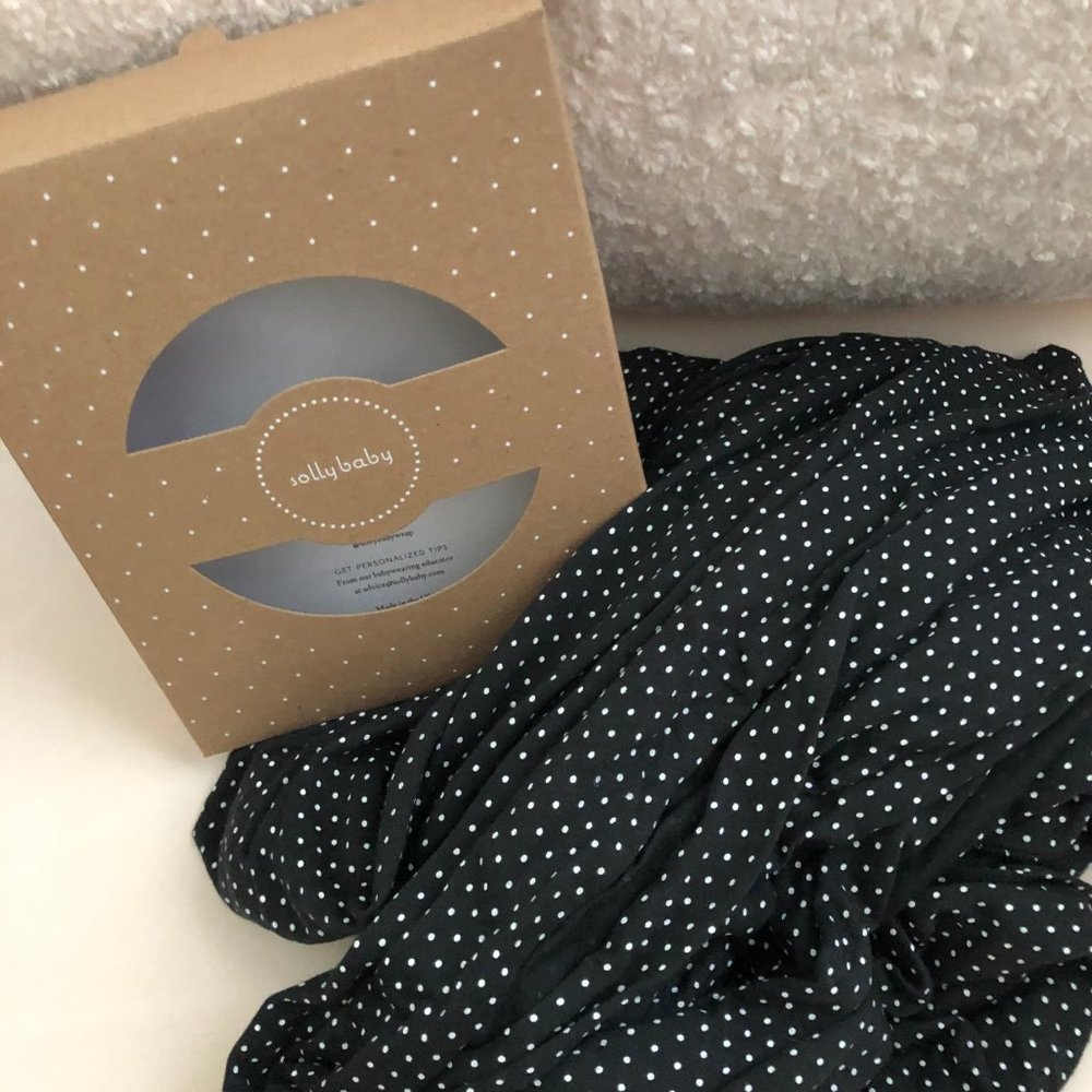 NWT Charcoal Dots Solly Baby Wrap